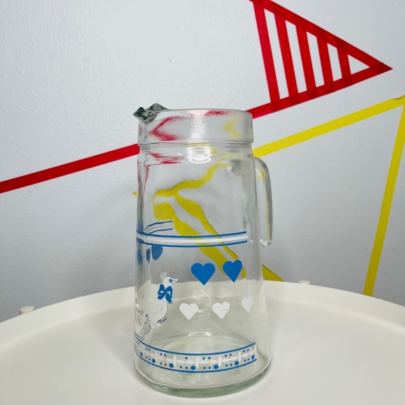 Glass Duckling Pitcher - Picture 1 of 4